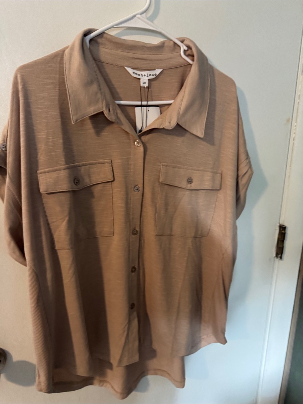 Men's Short Sleeve Button-Up Shirt in Taupe